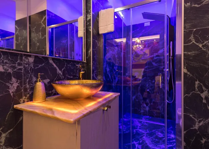Superior King Room